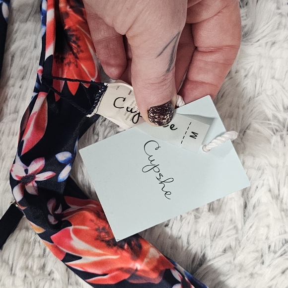 CUPSHE | OPEN FRONT WRAP TIE FLORAL BIKINI - NWT! - Picture 7 of 11